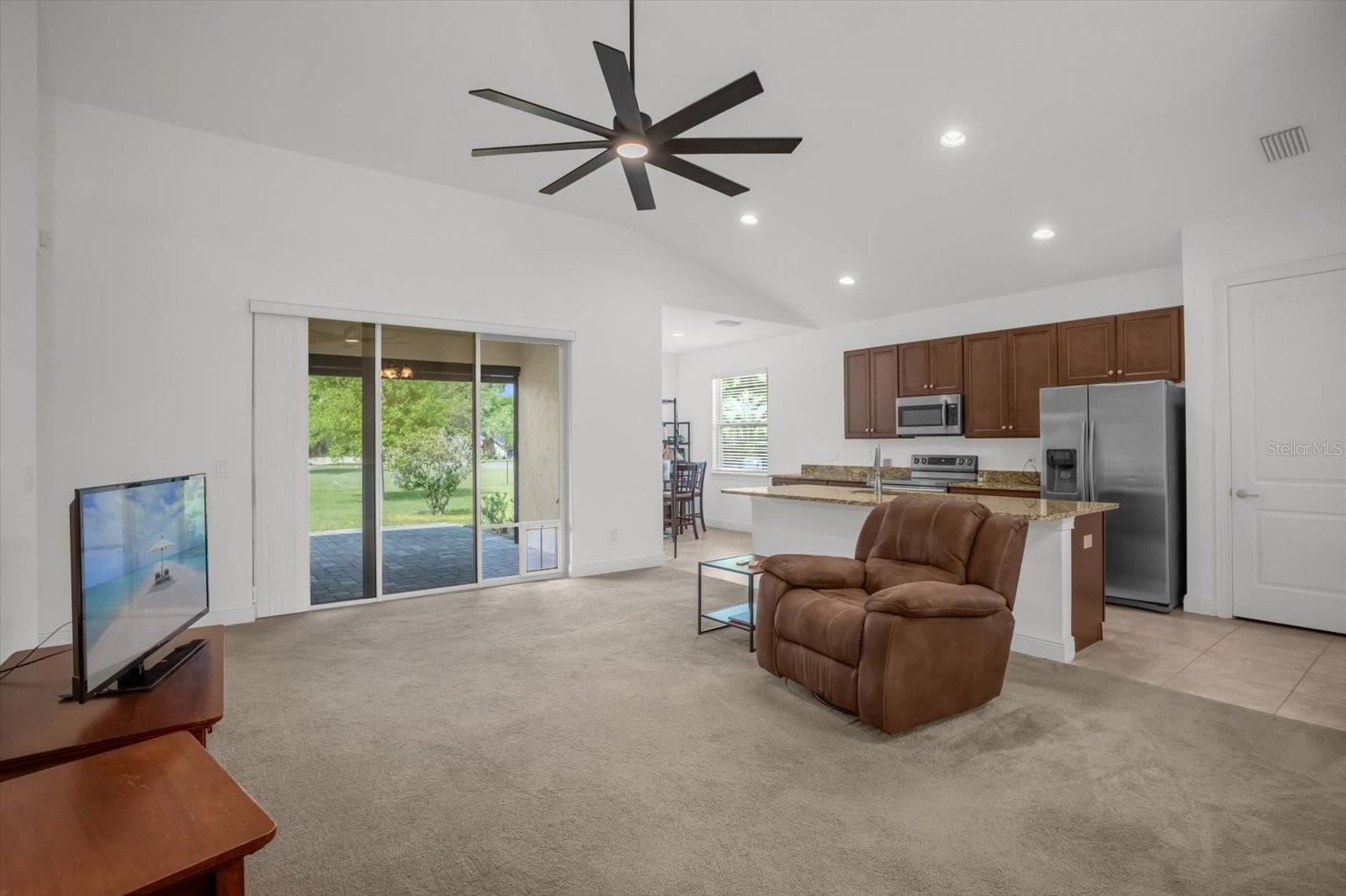 Image 4 of 28 For 699 Dixie Drive