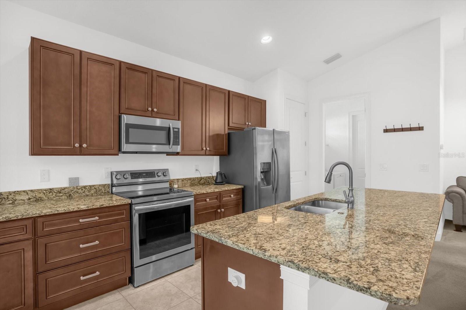 Image 8 of 28 For 699 Dixie Drive