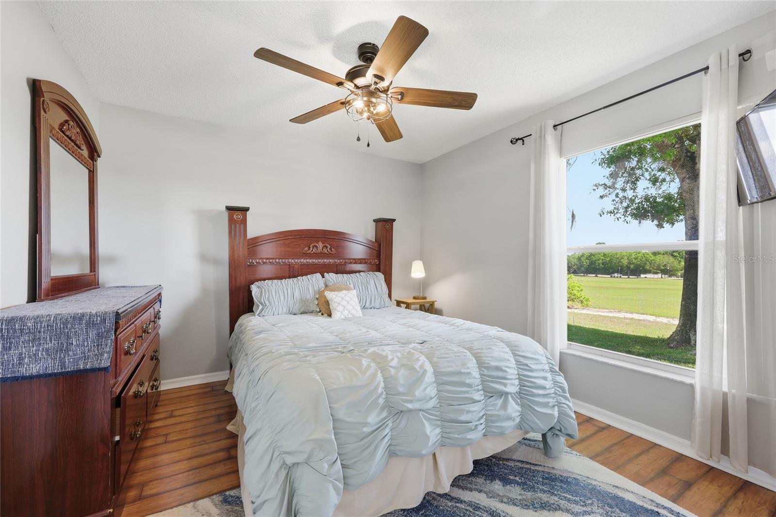 Image 21 of 51 For 3016 Samosa Hill Circle