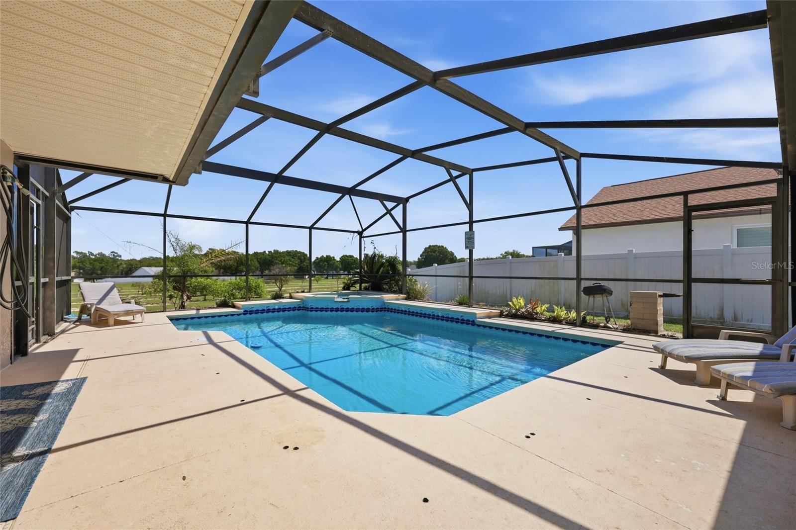 Image 39 of 51 For 3016 Samosa Hill Circle