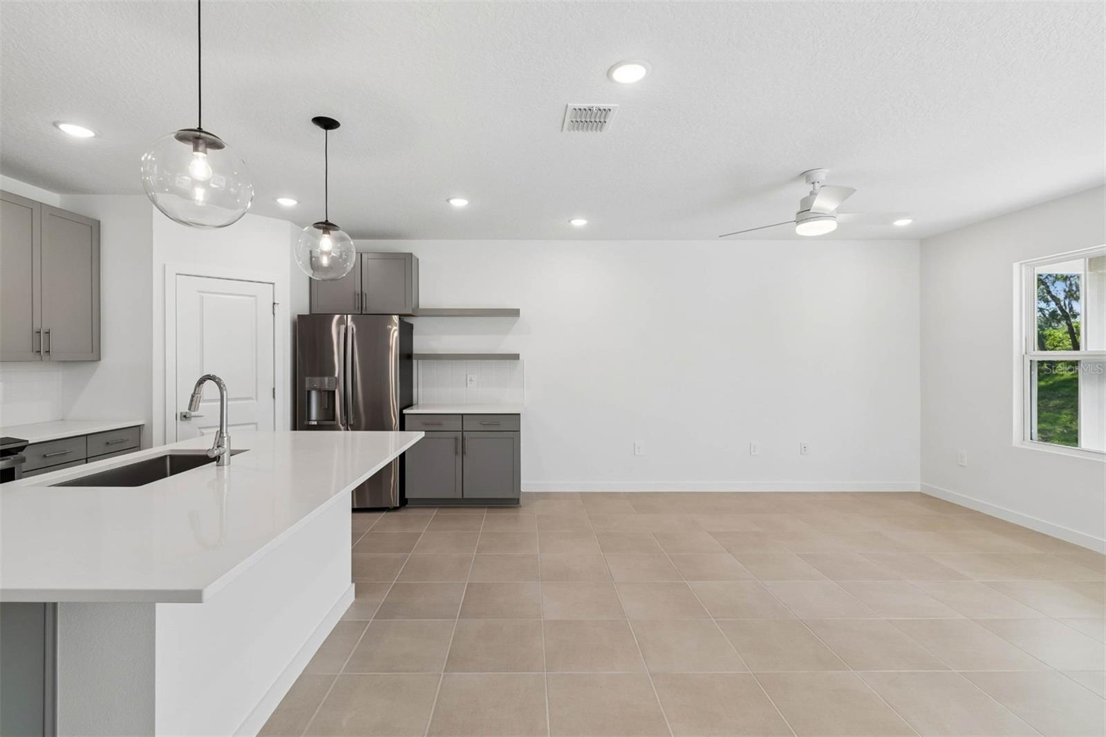 Image 17 of 30 For 3126 Rein Avenue 32