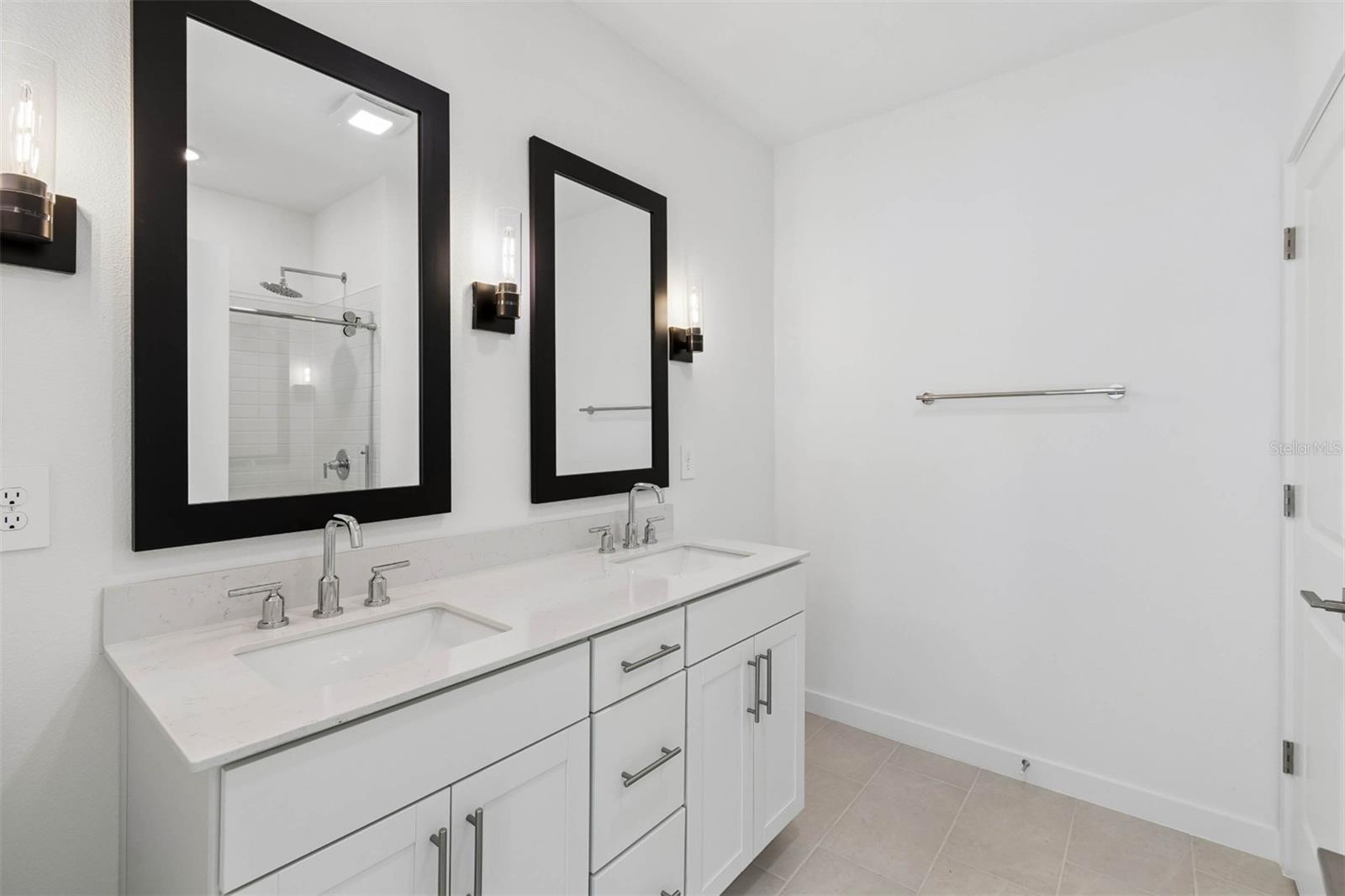 Image 25 of 30 For 3126 Rein Avenue 32