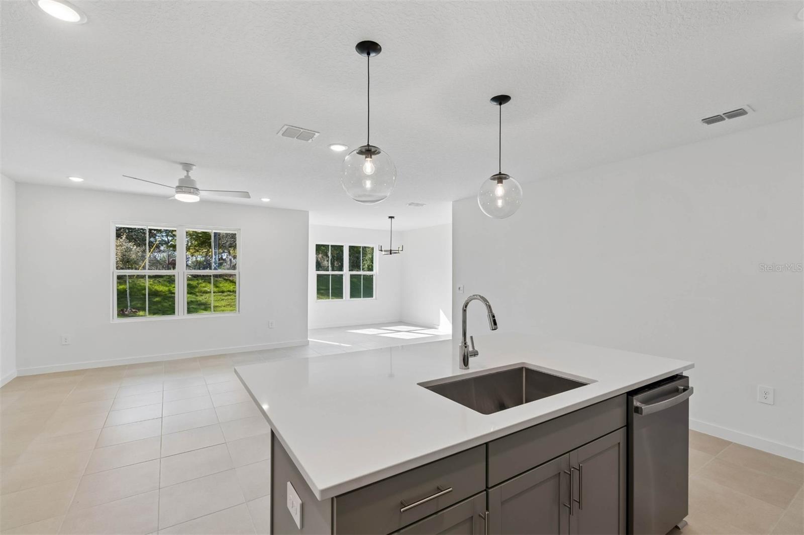 Image 7 of 30 For 3126 Rein Avenue 32