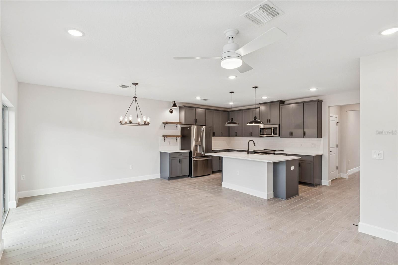 Image 24 of 30 For 3390 Withers Way 65