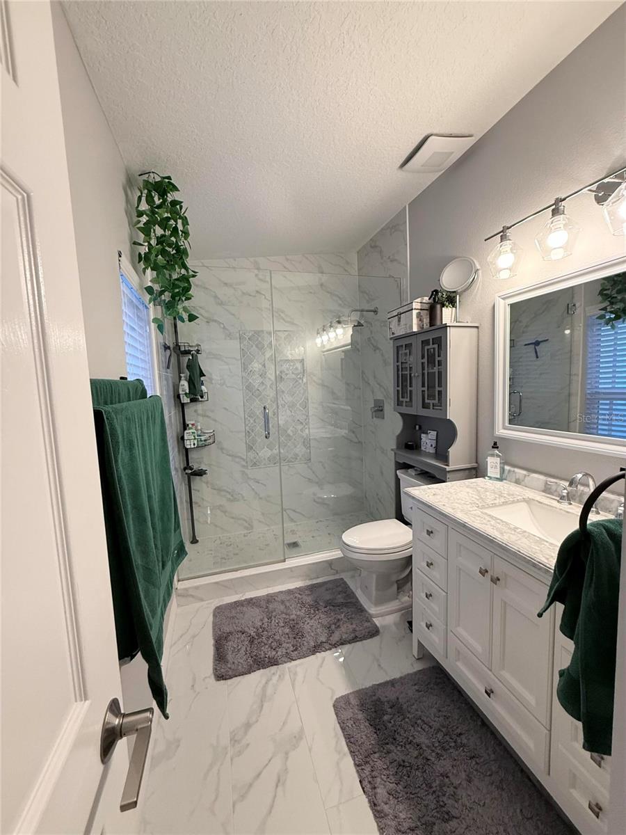 Image 34 of 55 For 6517 Spring Oak Court