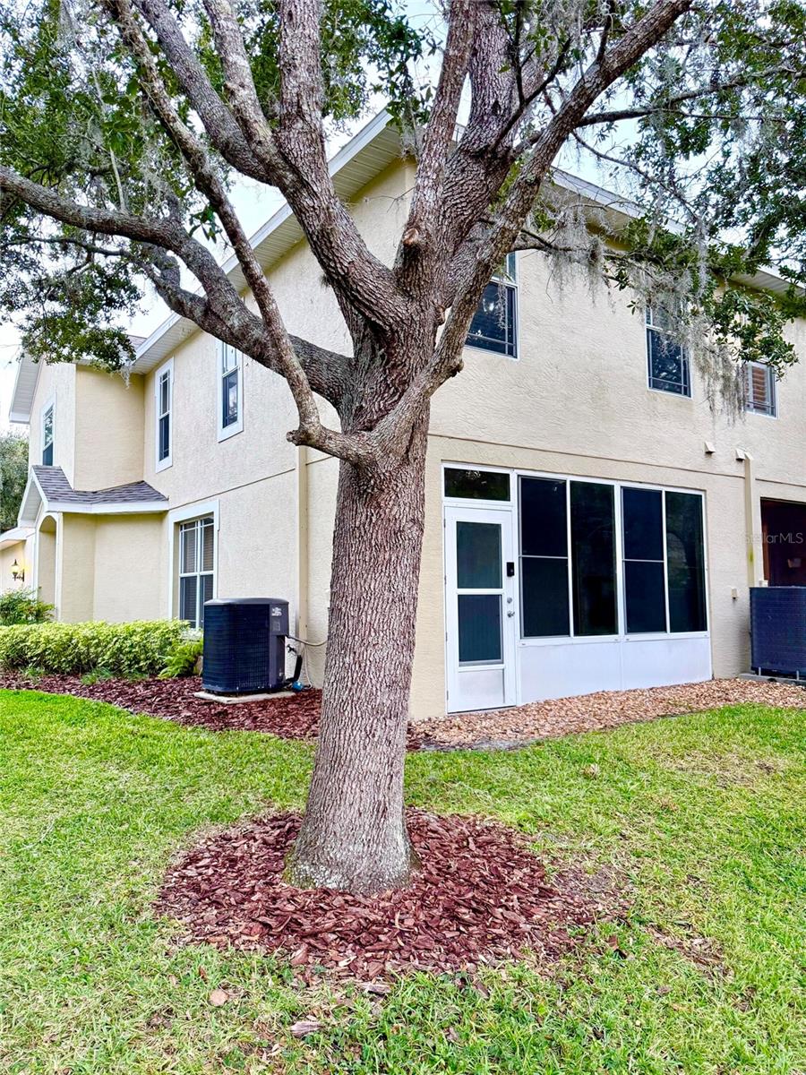 Image 5 of 55 For 6517 Spring Oak Court