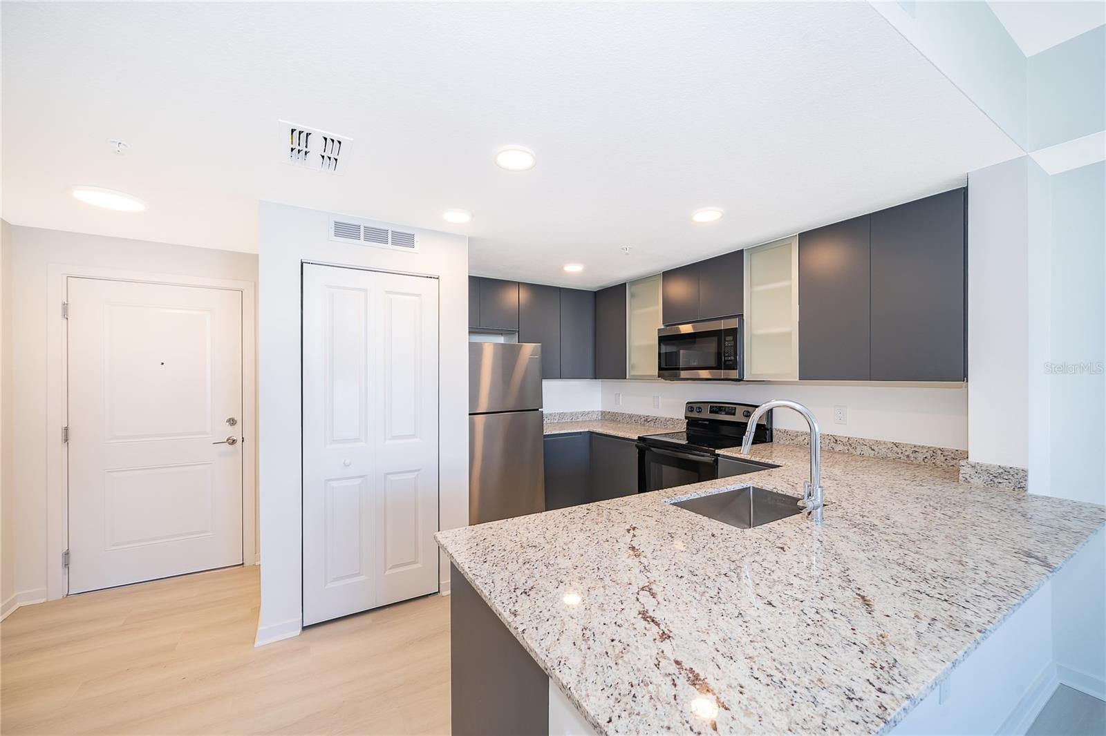 Image 5 of 22 For 5579 Millenia Park Boulevard 219