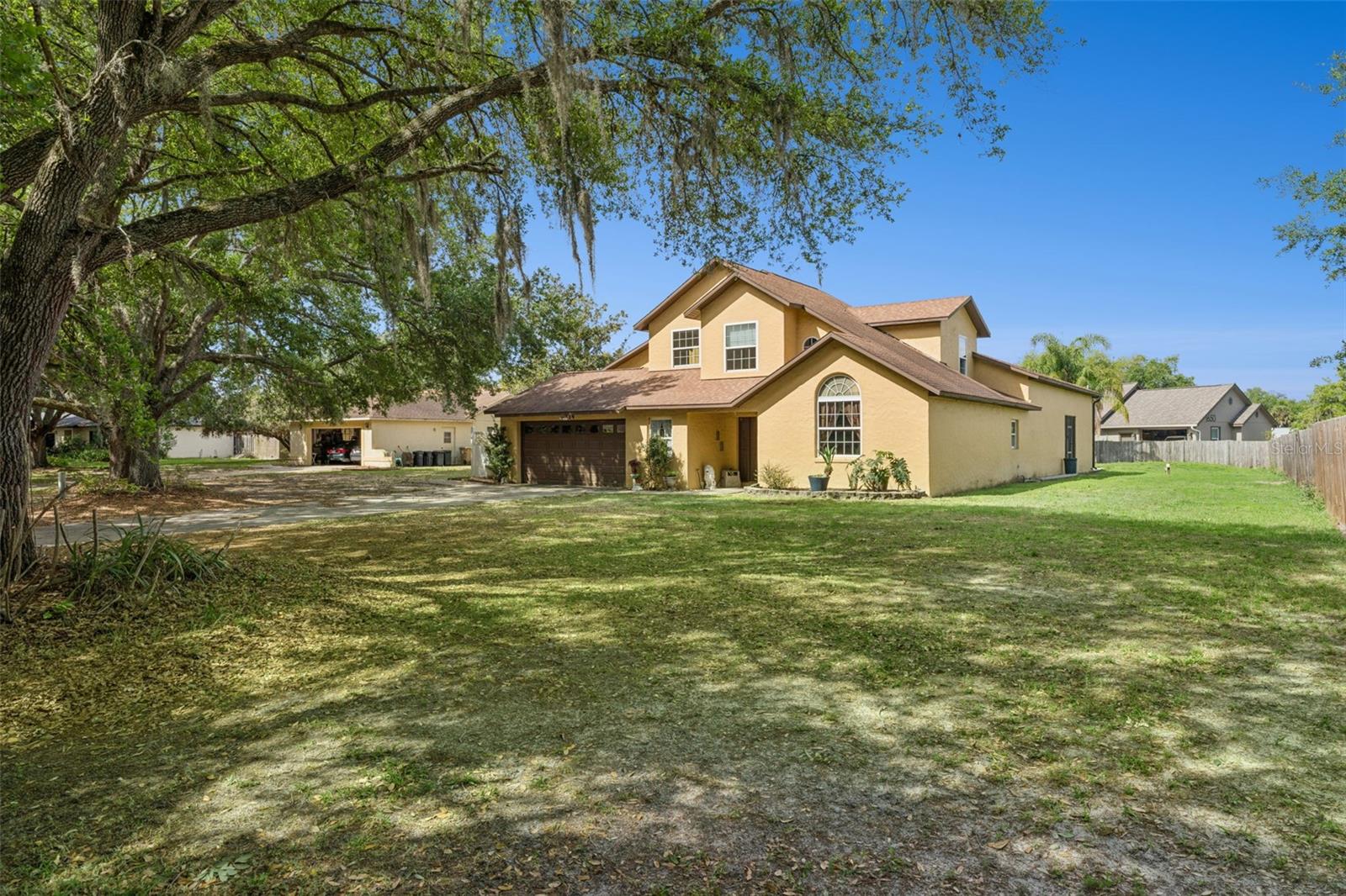 Listing photo id 0 for 1714 Cheryl Lane