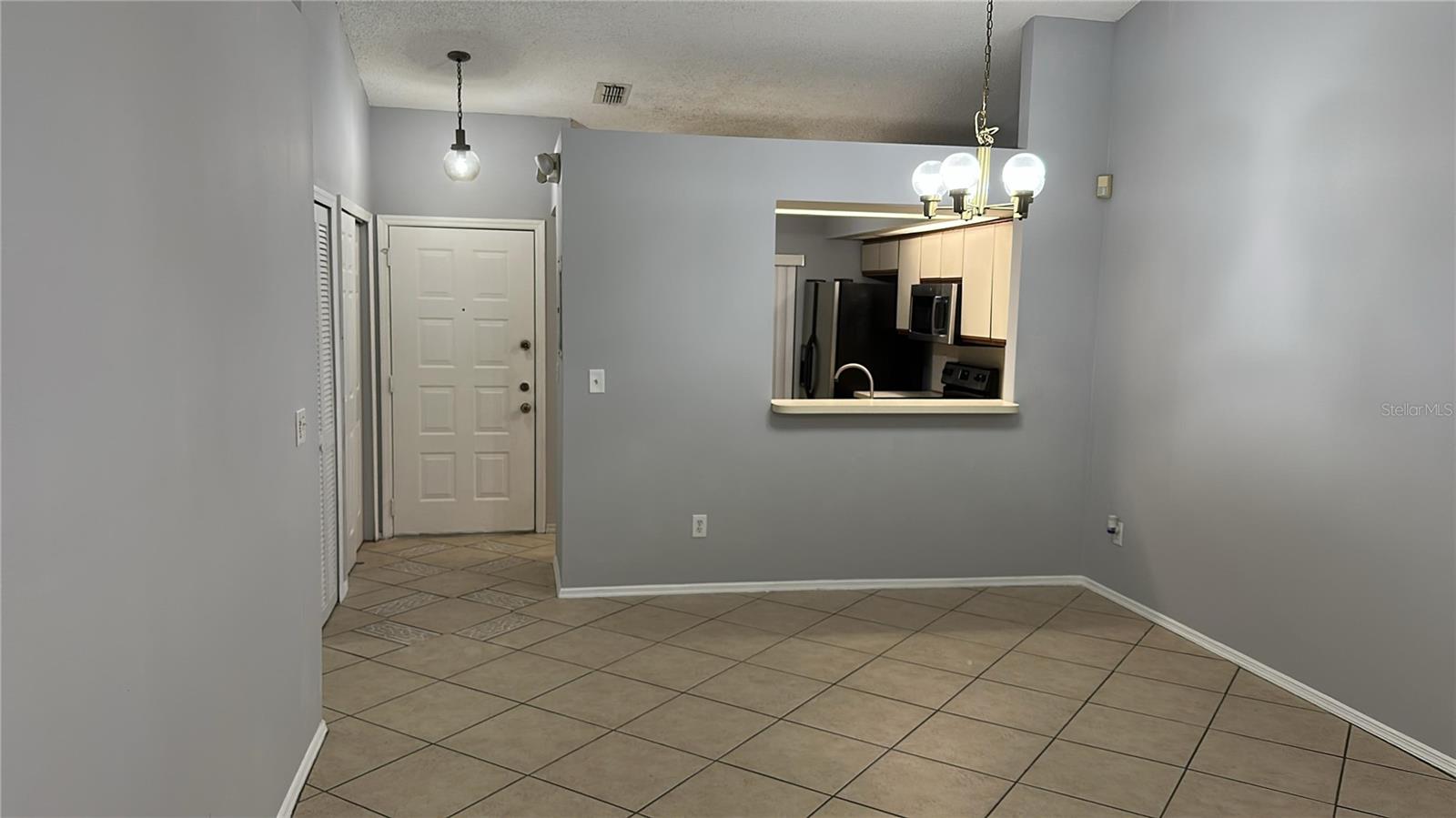 Image 4 of 12 For 1108 Lucaya Circle