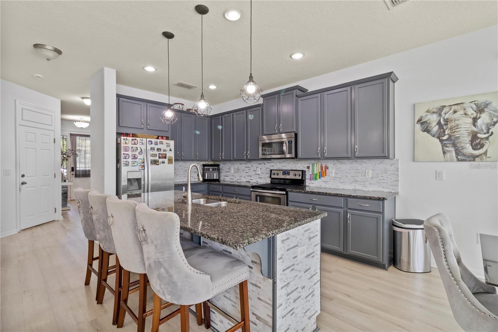 Image 10 of 43 For 2525 Amati Drive