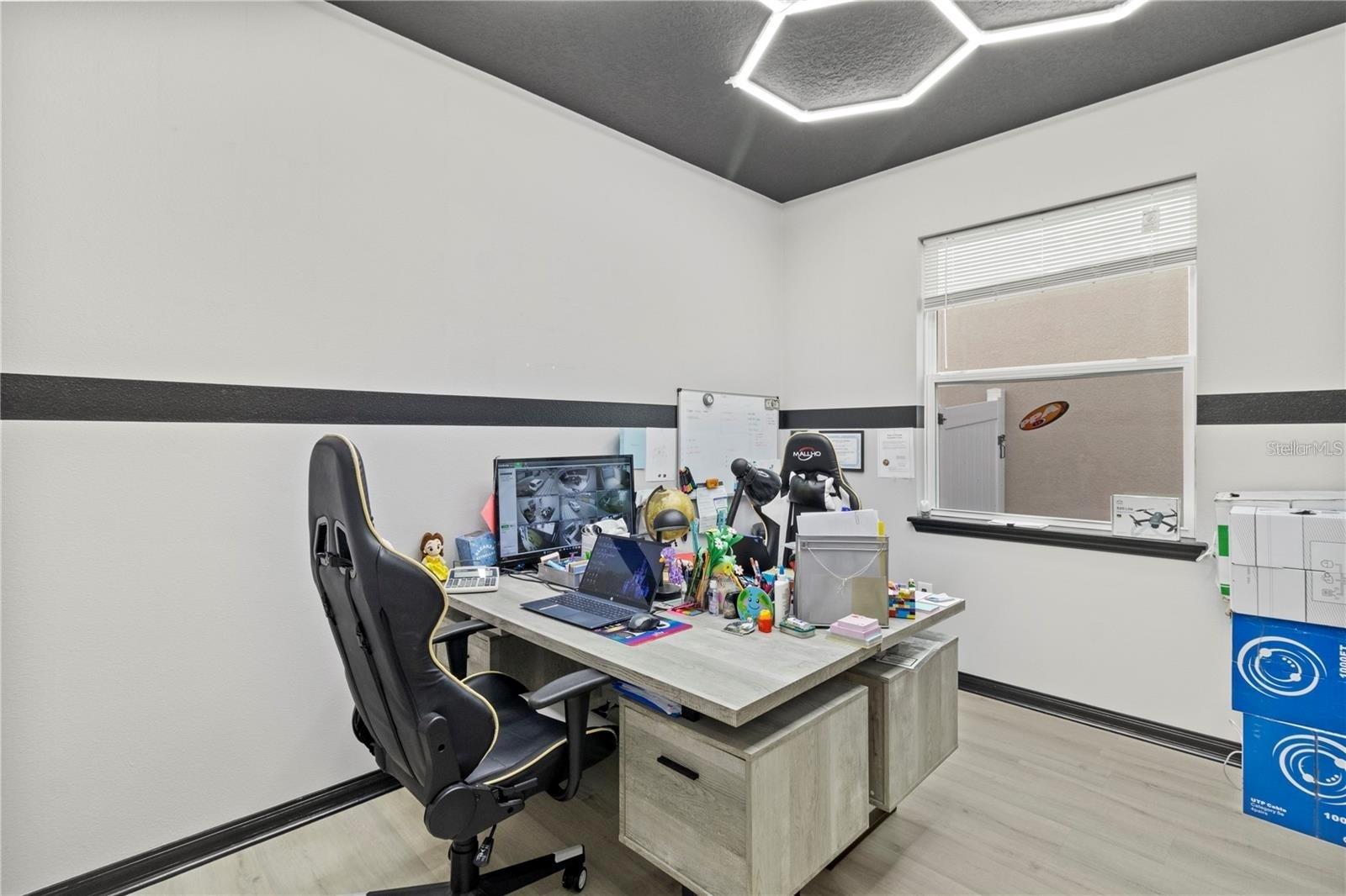 Image 16 of 43 For 2525 Amati Drive