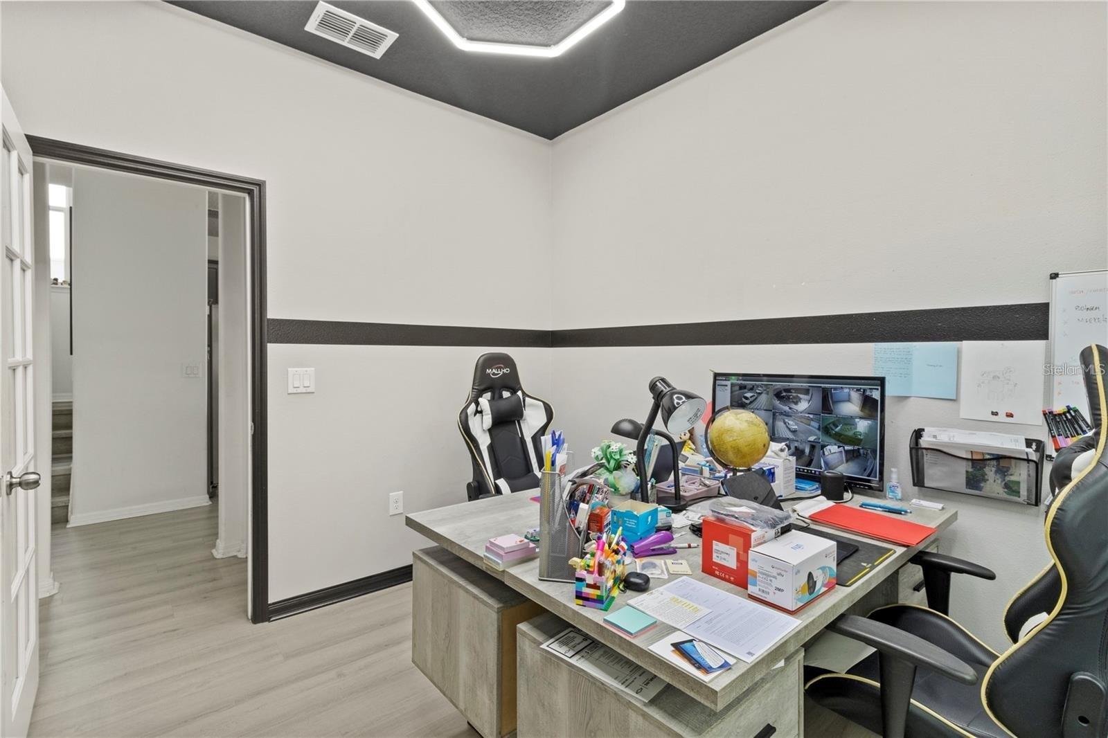 Image 17 of 43 For 2525 Amati Drive