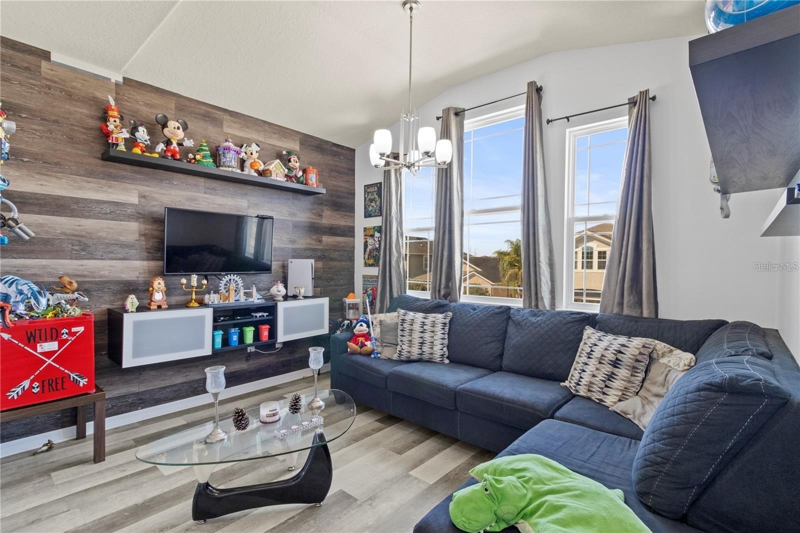 Image 20 of 43 For 2525 Amati Drive