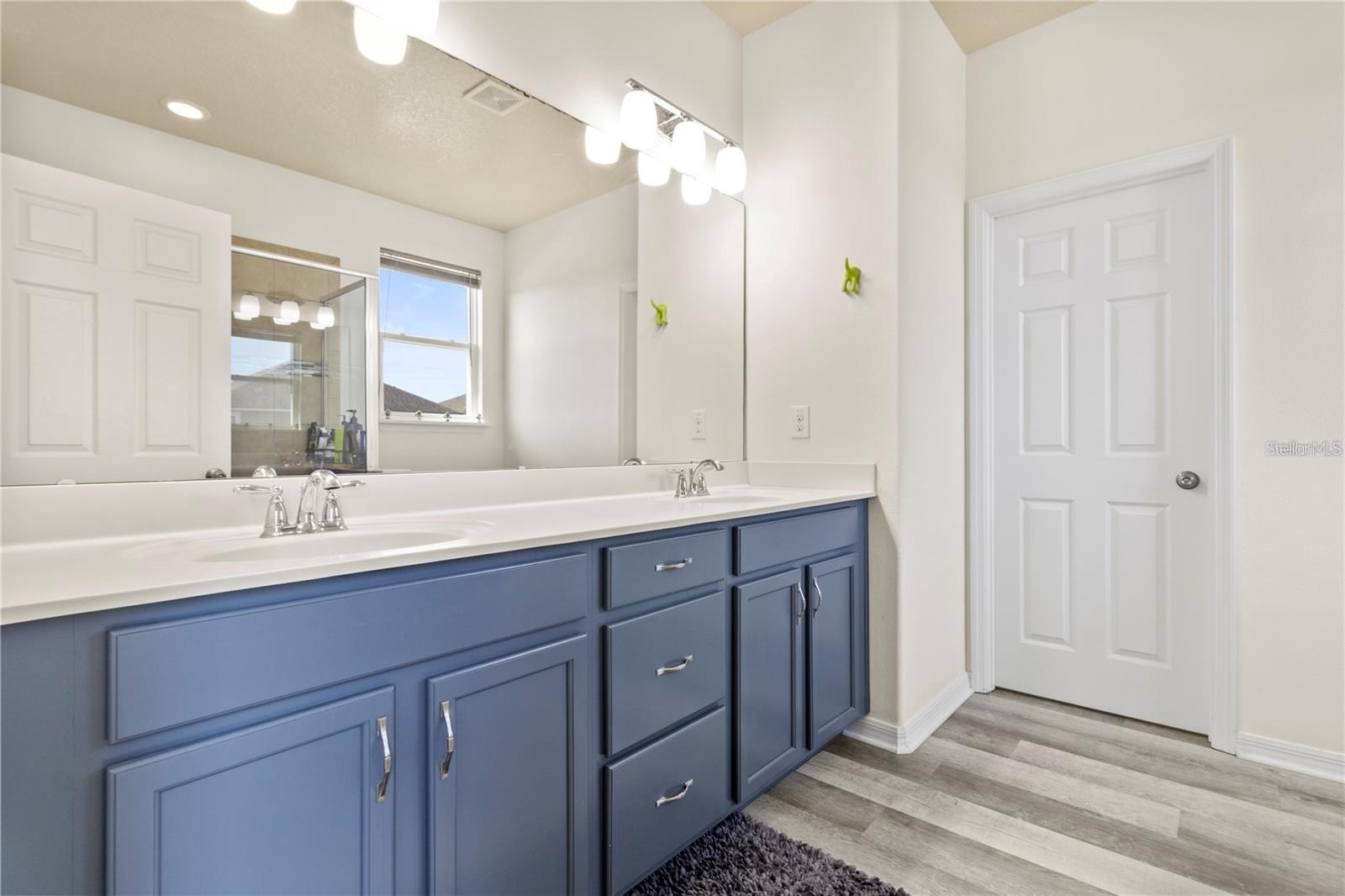 Image 33 of 43 For 2525 Amati Drive