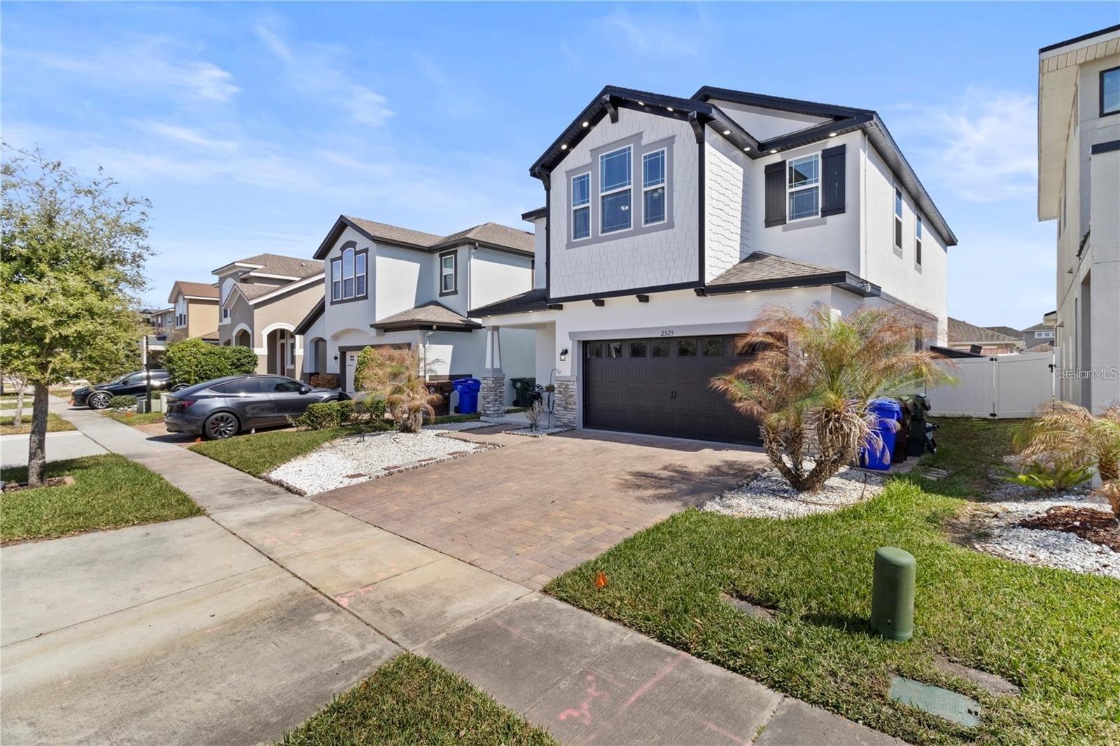 Image 5 of 43 For 2525 Amati Drive