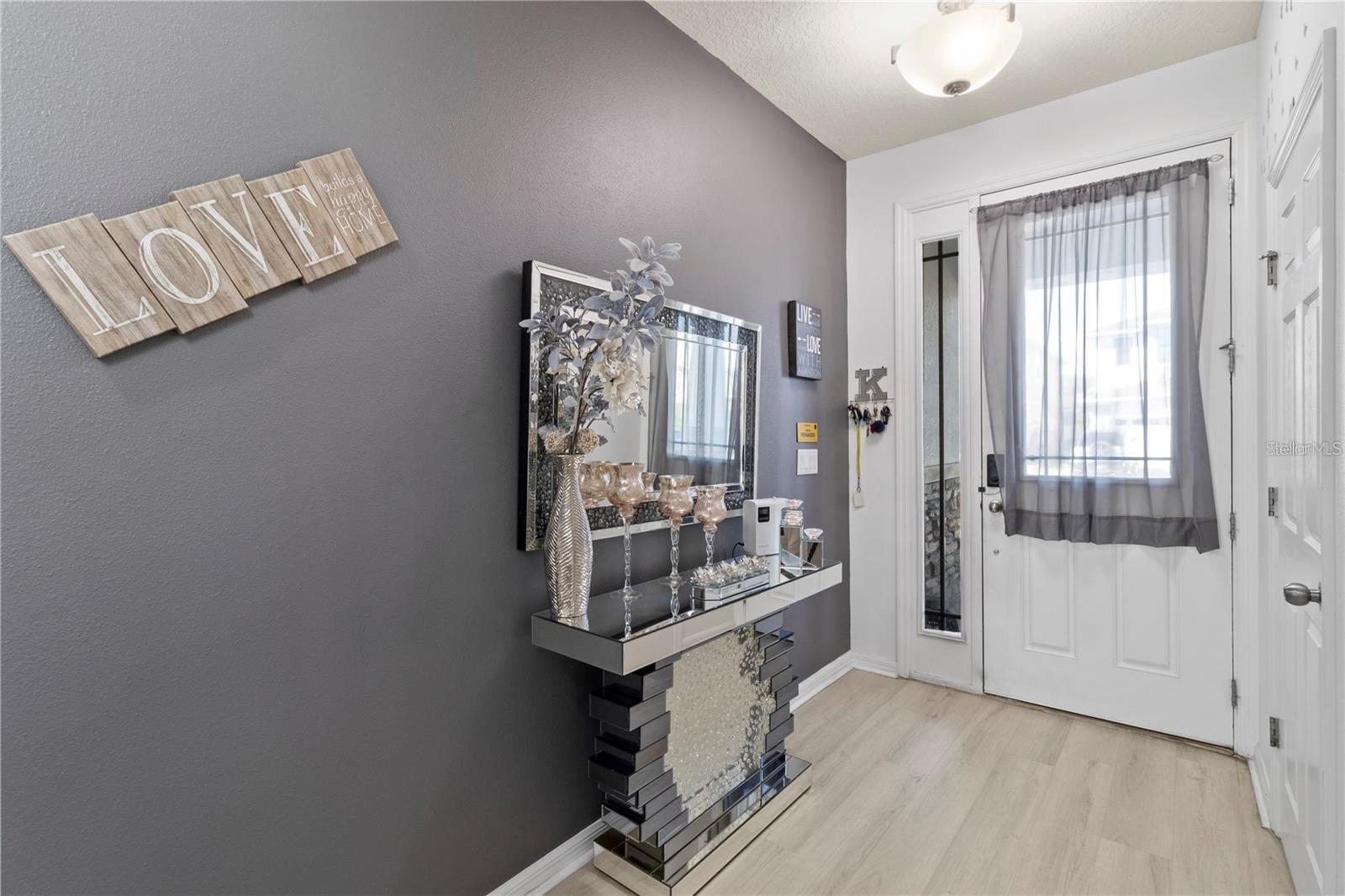 Image 8 of 43 For 2525 Amati Drive