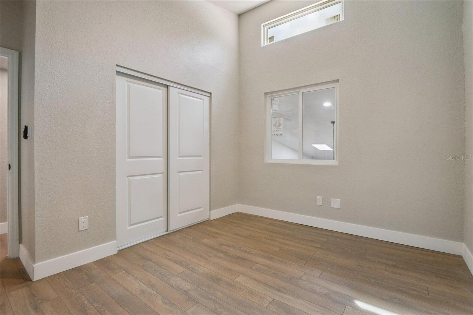 Image 14 of 24 For 6436 92nd Place N 1005