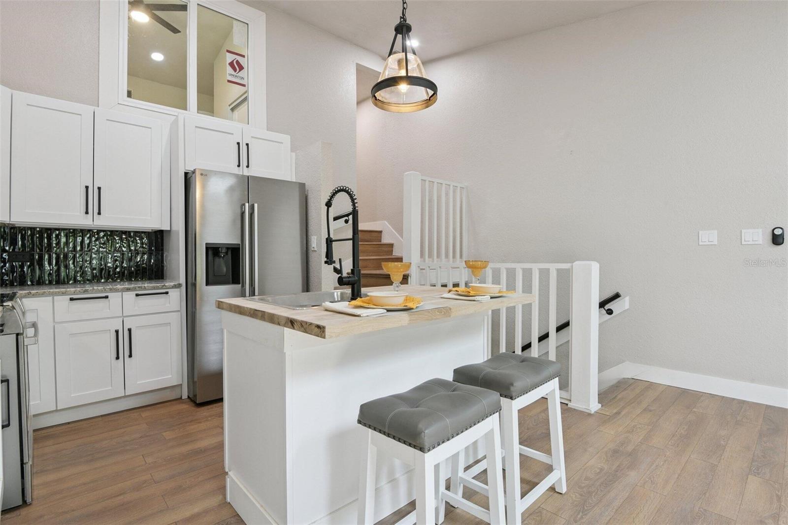 Image 4 of 24 For 6436 92nd Place N 1005