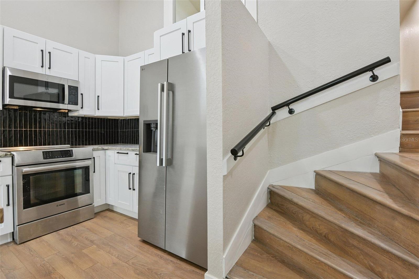 Image 8 of 24 For 6436 92nd Place N 1005