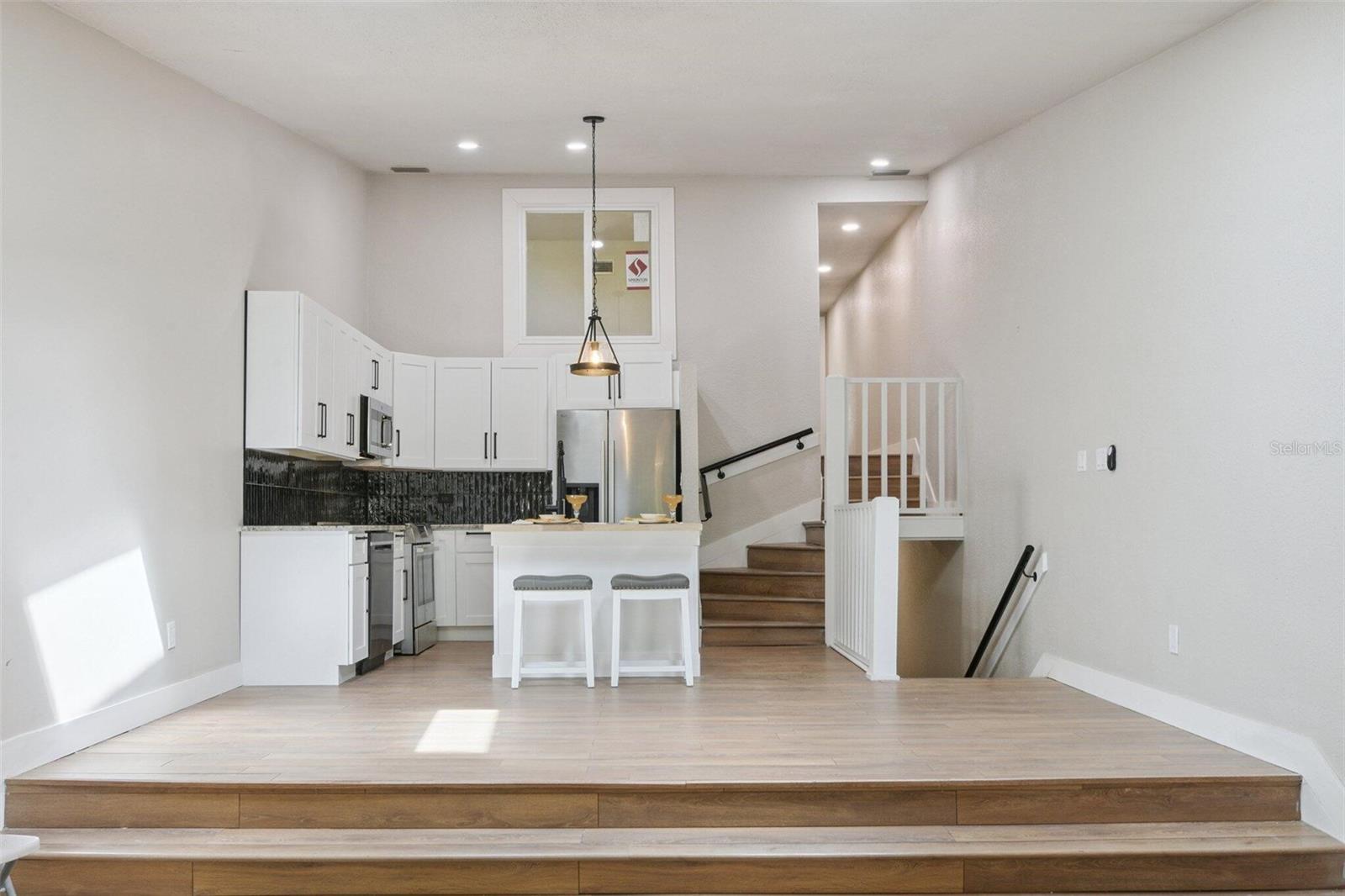 Image 9 of 24 For 6436 92nd Place N 1005