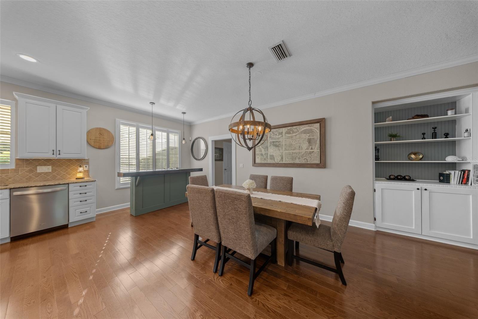 Image 10 of 34 For 440 Lake Lenelle Drive