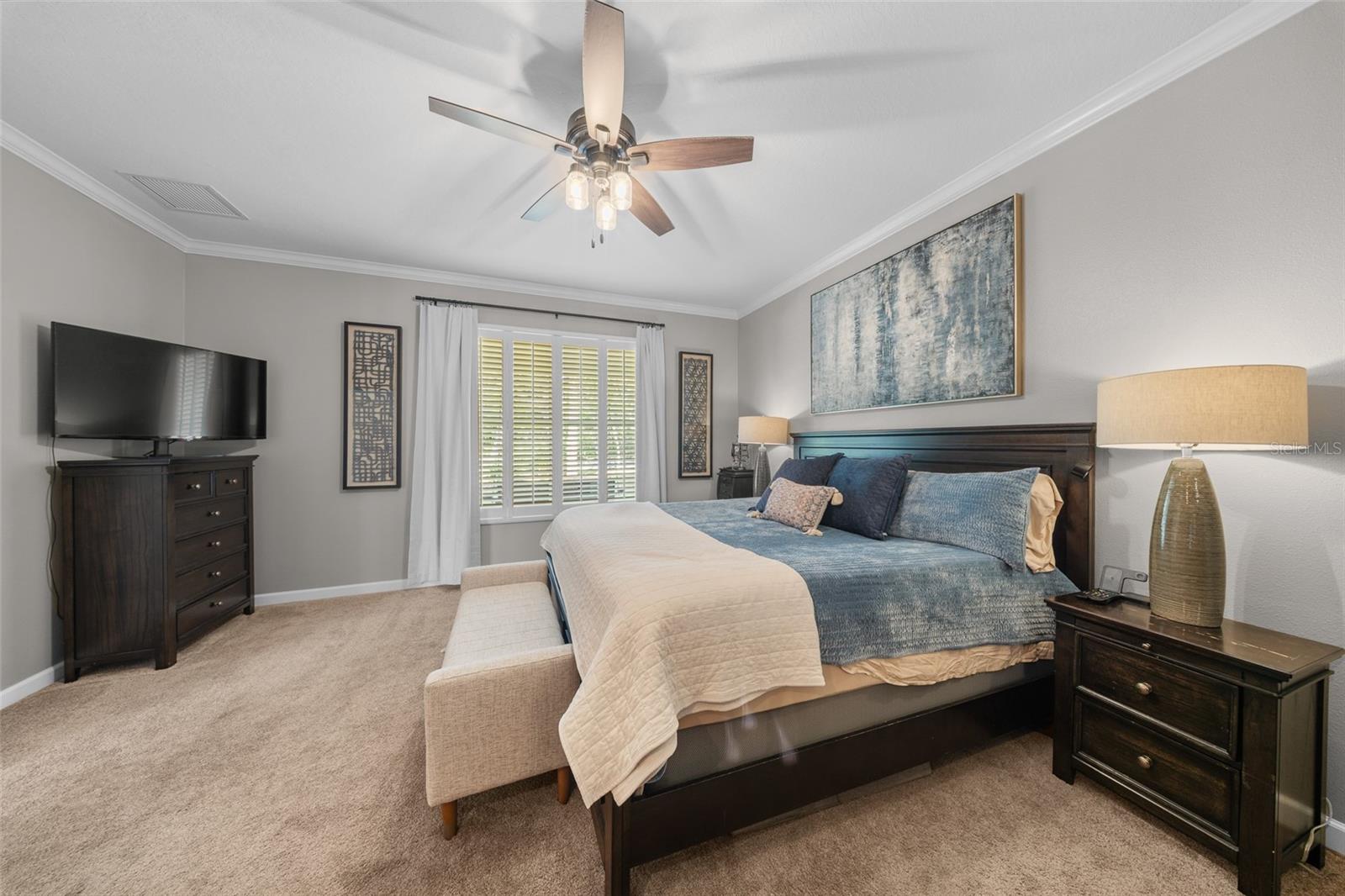 Image 16 of 34 For 440 Lake Lenelle Drive