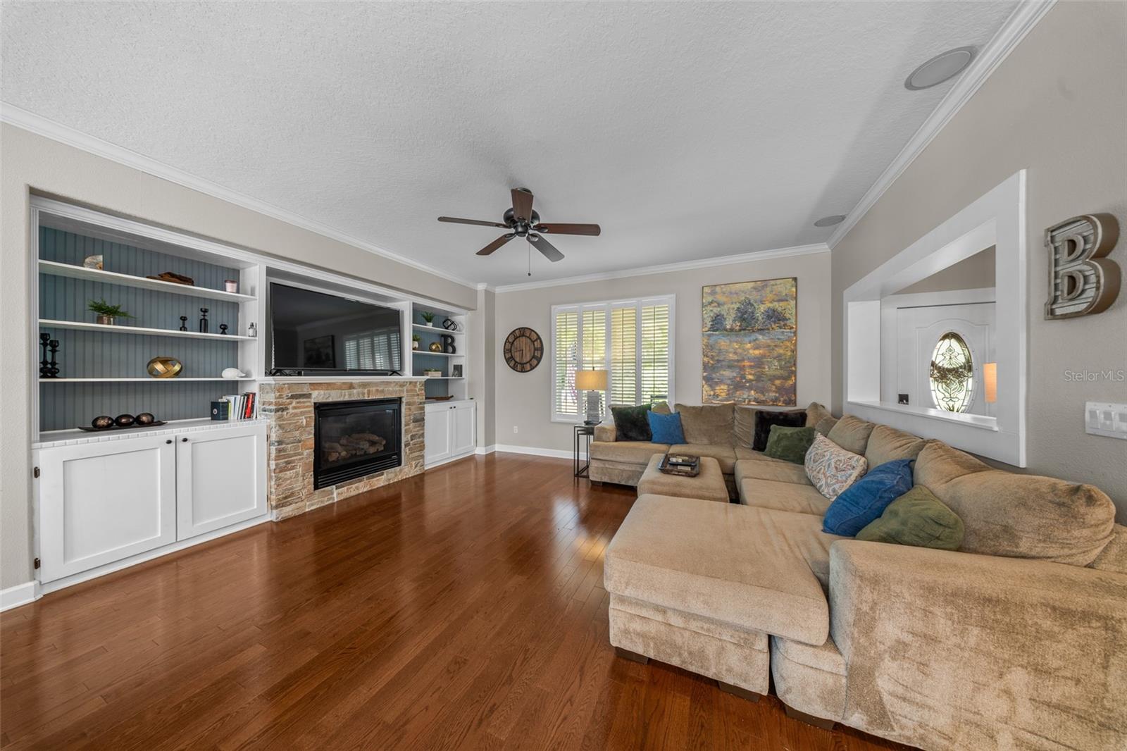 Image 8 of 34 For 440 Lake Lenelle Drive