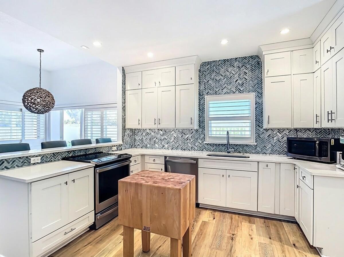 Image 20 of 56 For 8400 Manasota Key Road