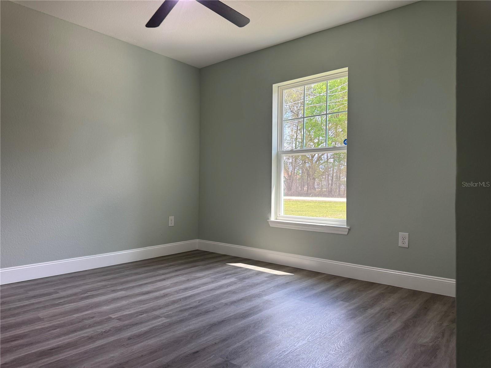 Image 11 of 37 For 13373 111th Lane