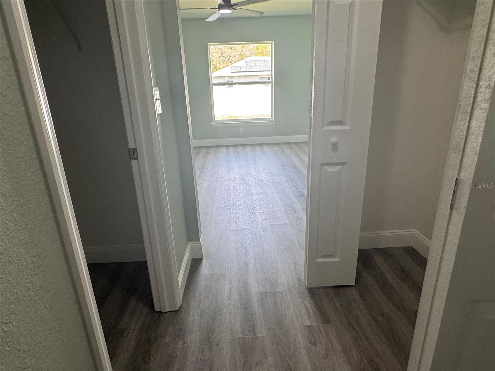 Image 17 of 37 For 13373 111th Lane