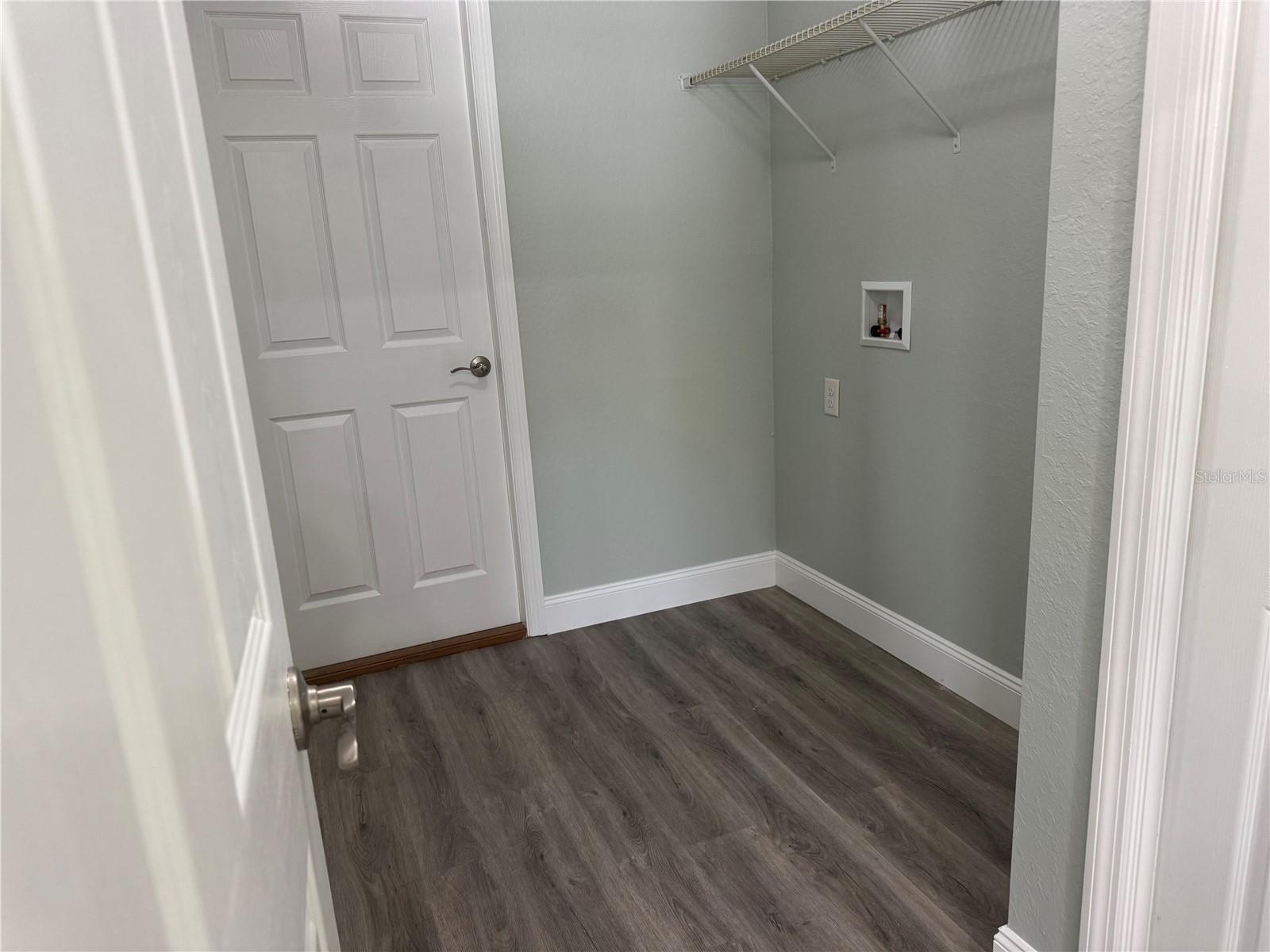 Image 19 of 37 For 13373 111th Lane