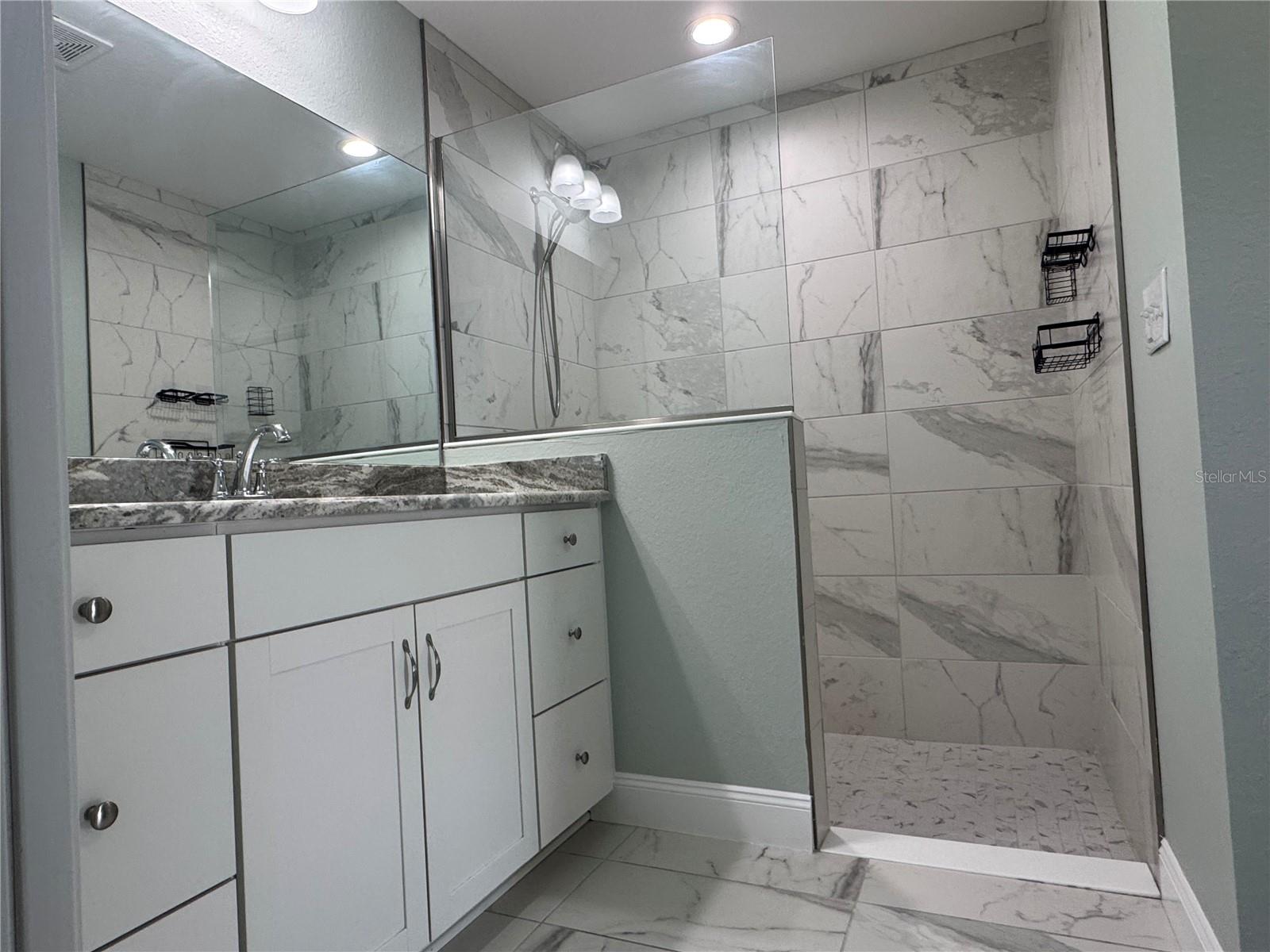 Image 25 of 37 For 13373 111th Lane