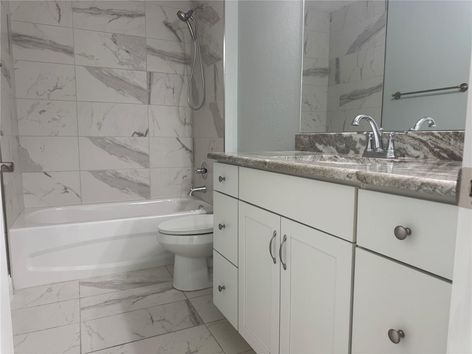 Image 26 of 37 For 13373 111th Lane