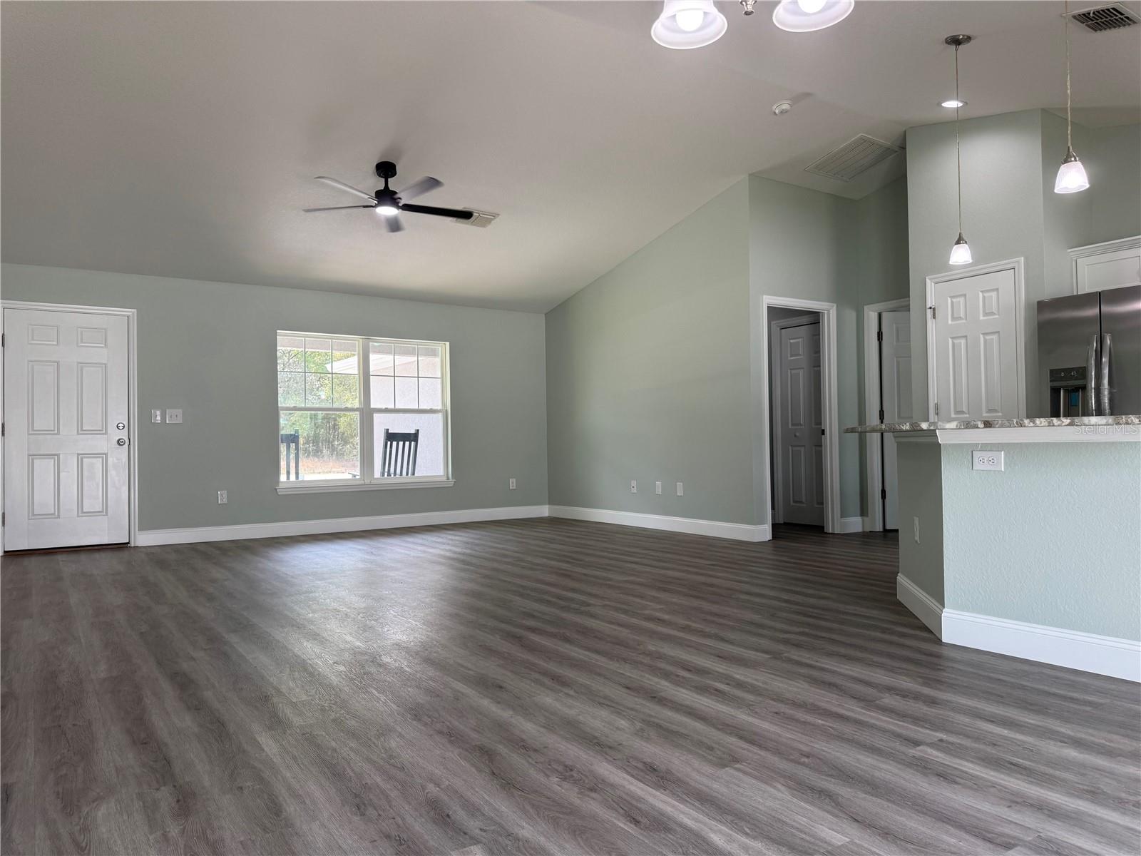 Image 9 of 37 For 13373 111th Lane