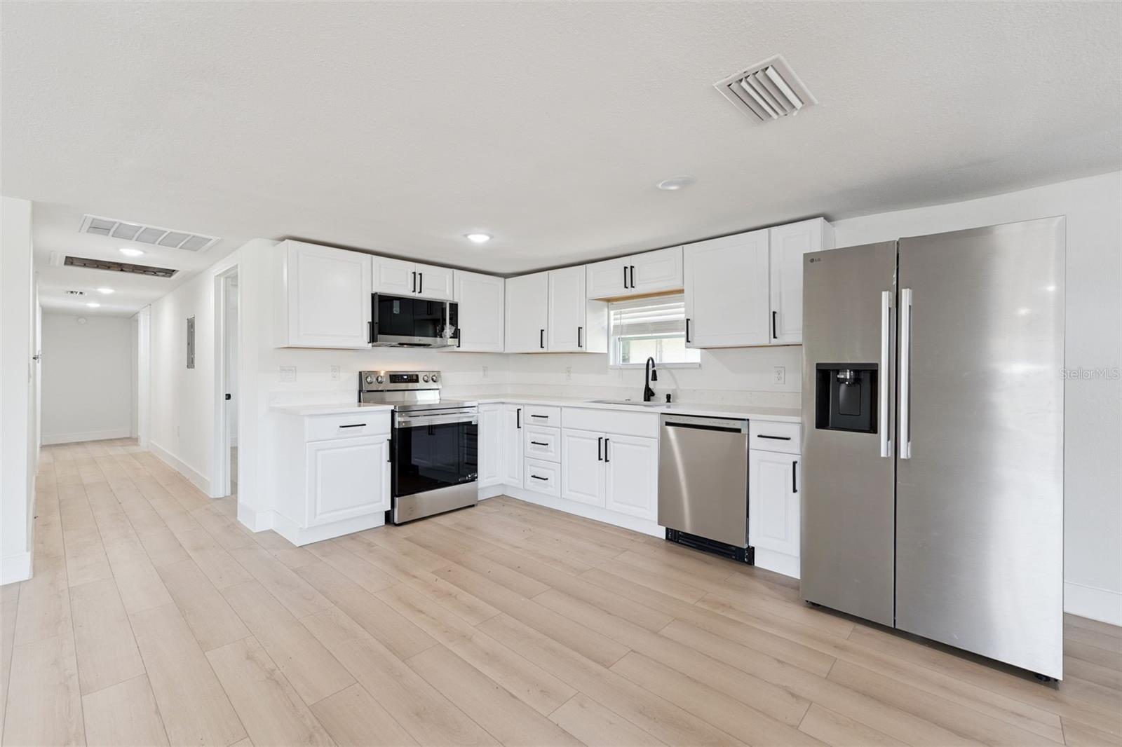 Image 11 of 51 For 232 Noxon Street