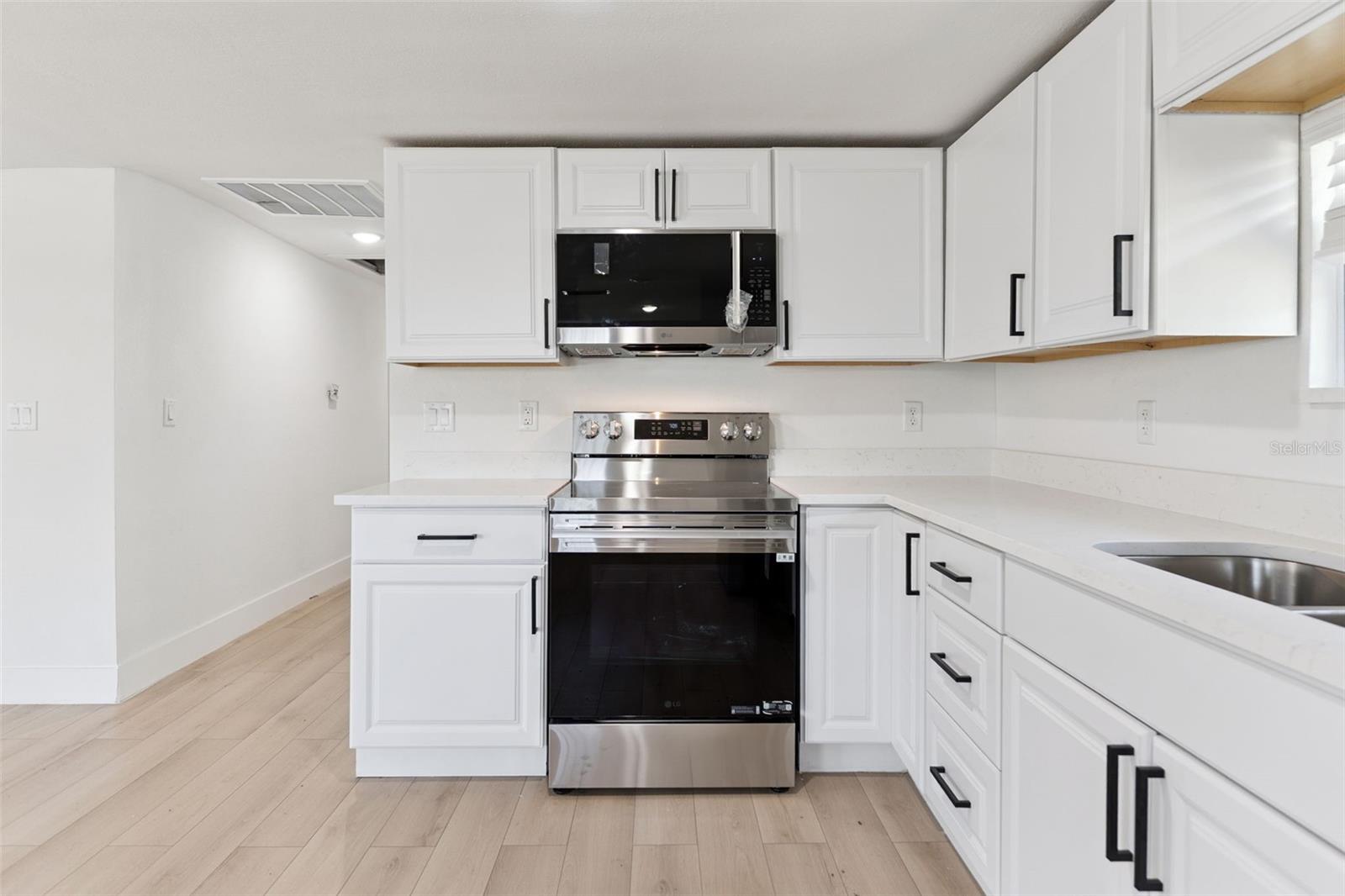 Image 12 of 51 For 232 Noxon Street