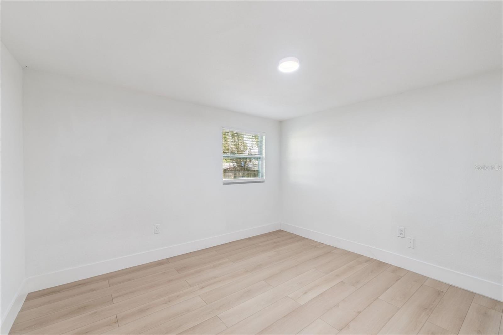 Image 16 of 51 For 232 Noxon Street