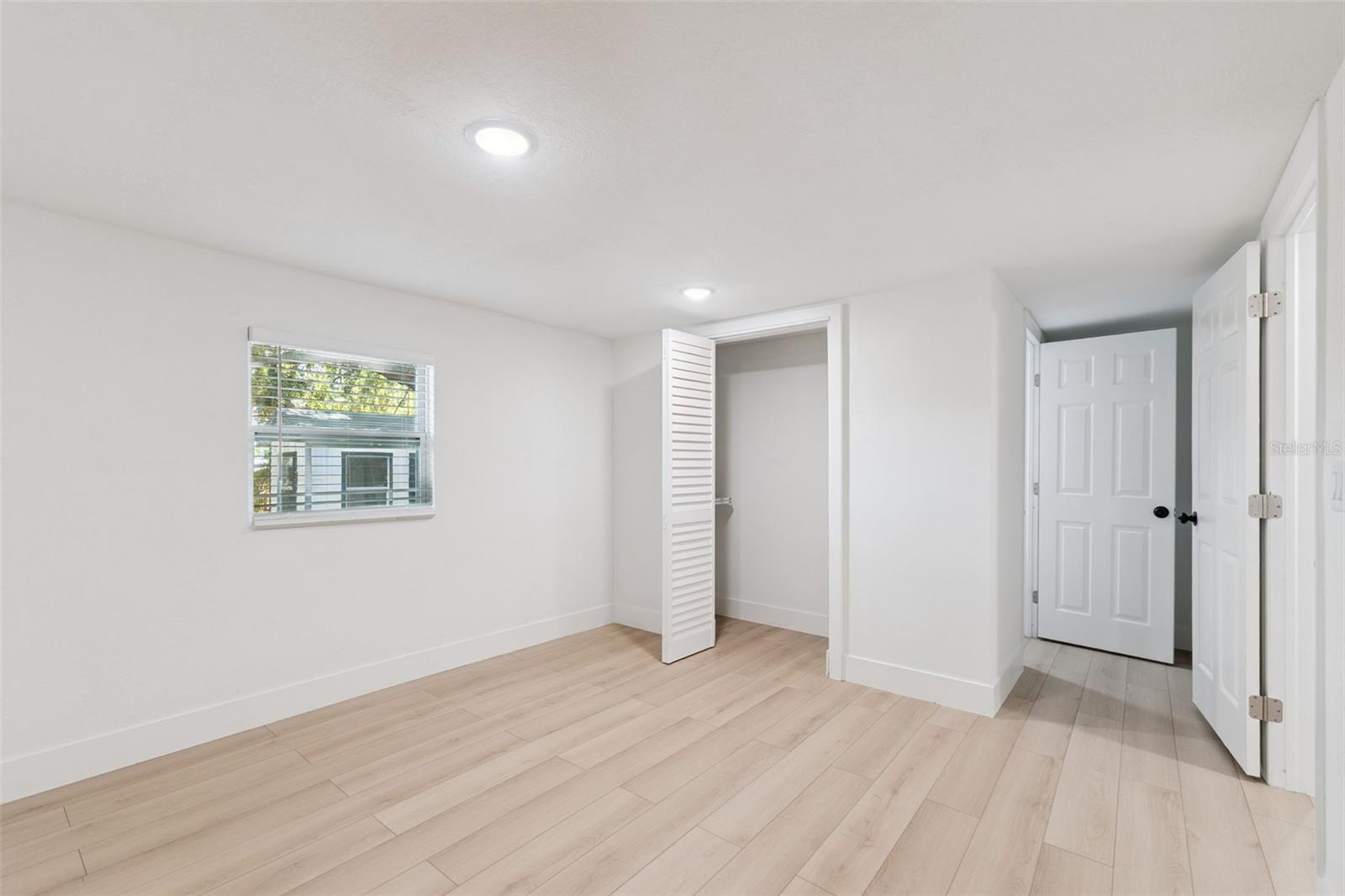 Image 17 of 51 For 232 Noxon Street