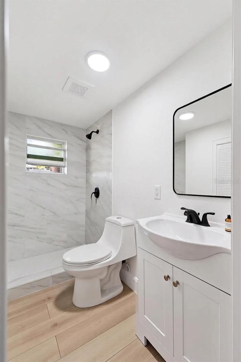 Image 18 of 51 For 232 Noxon Street