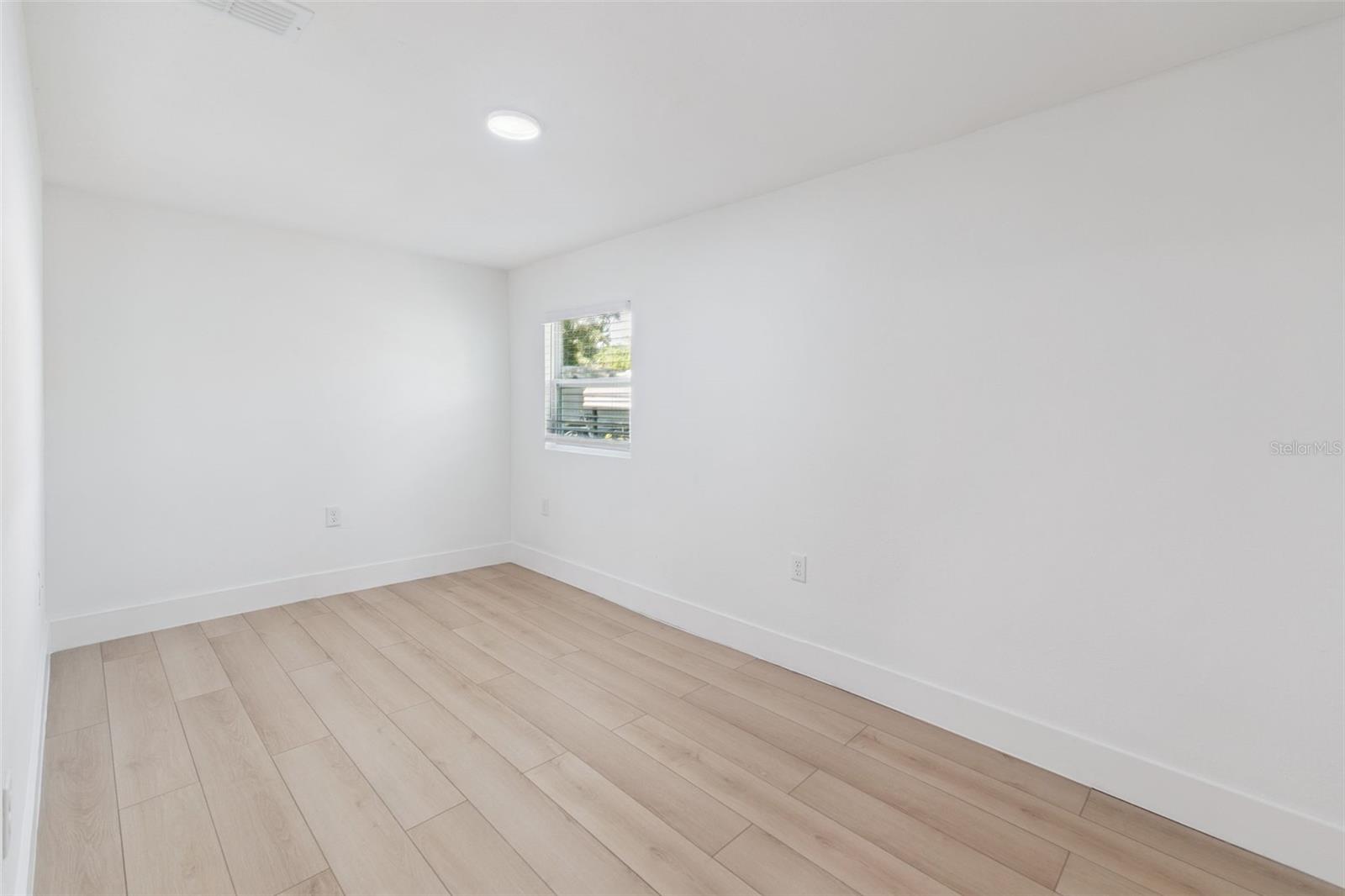 Image 20 of 51 For 232 Noxon Street