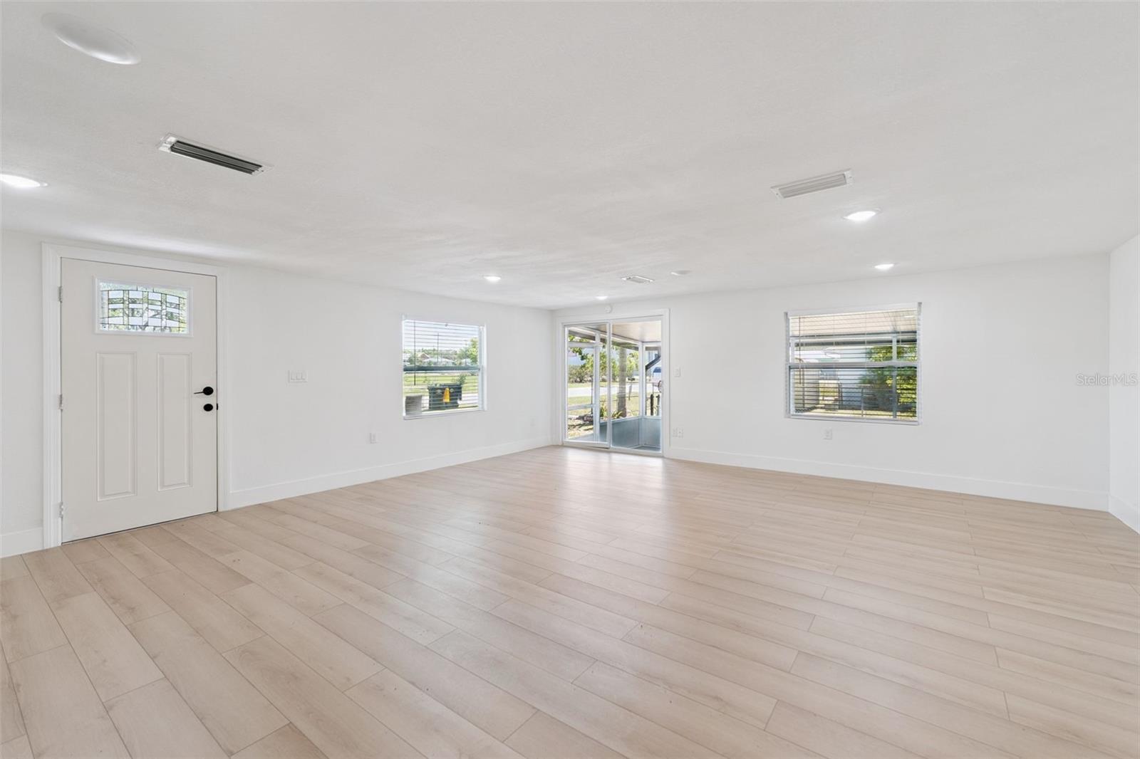 Image 8 of 51 For 232 Noxon Street