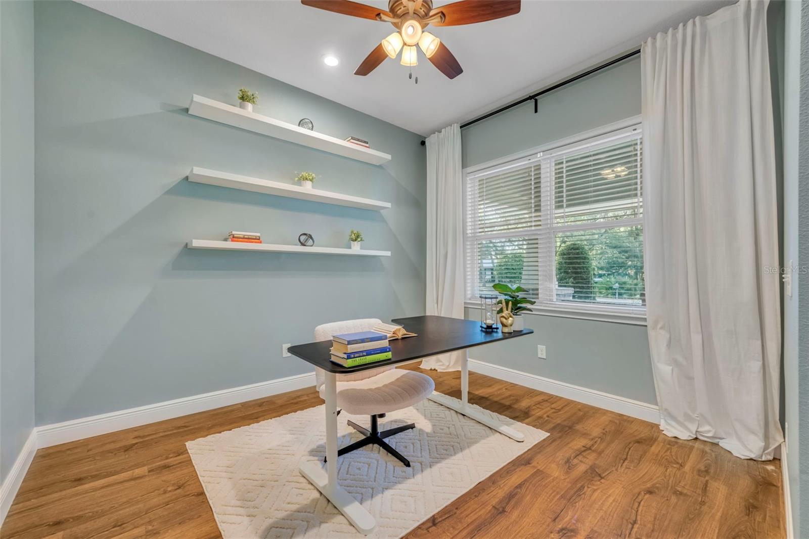 Image 18 of 34 For 613 Bonita Road