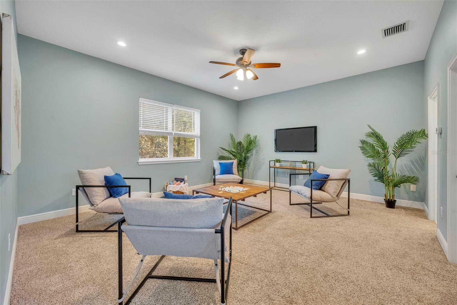 Image 20 of 34 For 613 Bonita Road