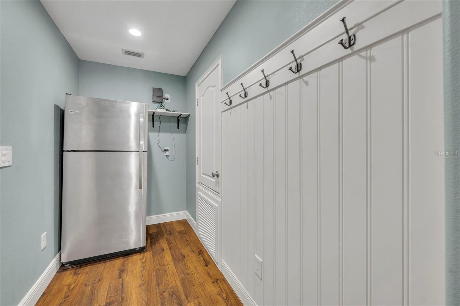 Image 29 of 34 For 613 Bonita Road