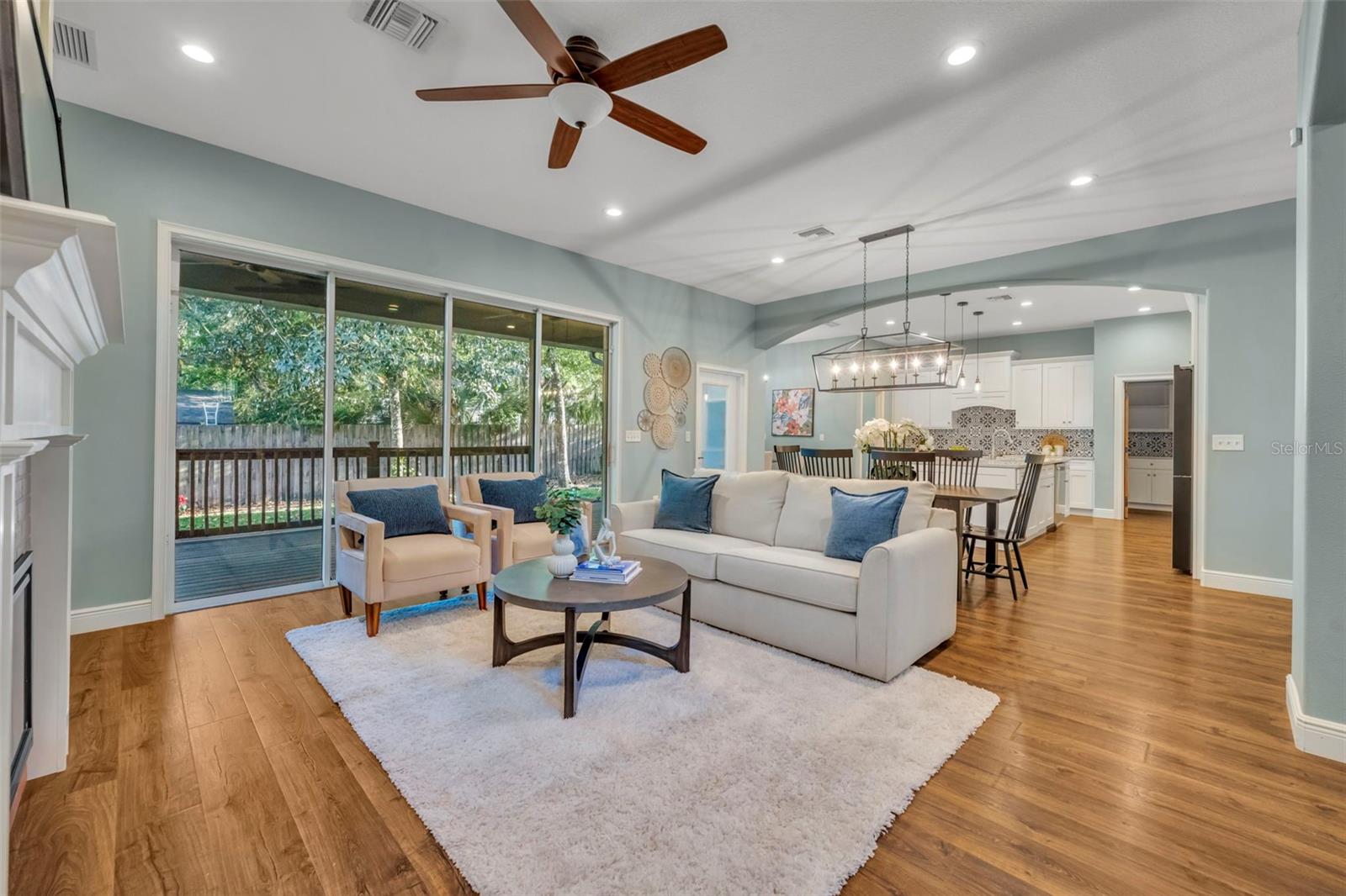 Image 4 of 34 For 613 Bonita Road