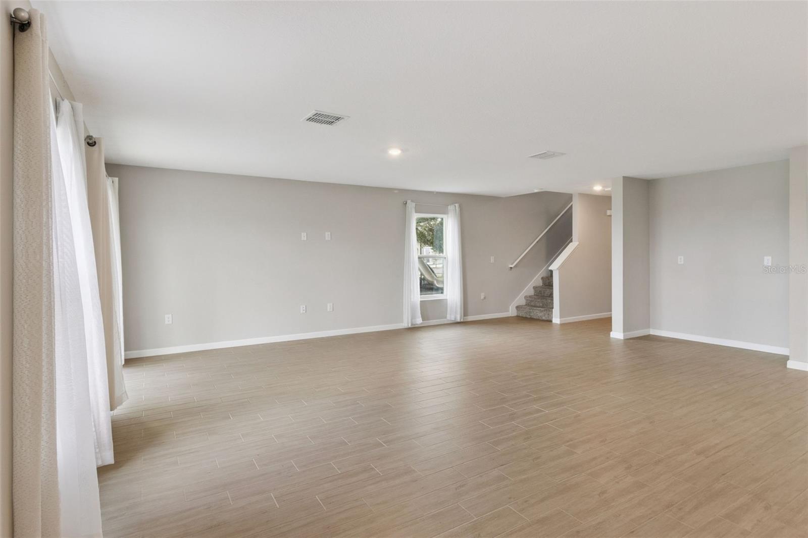 Image 7 of 89 For 5580 Maddie Drive