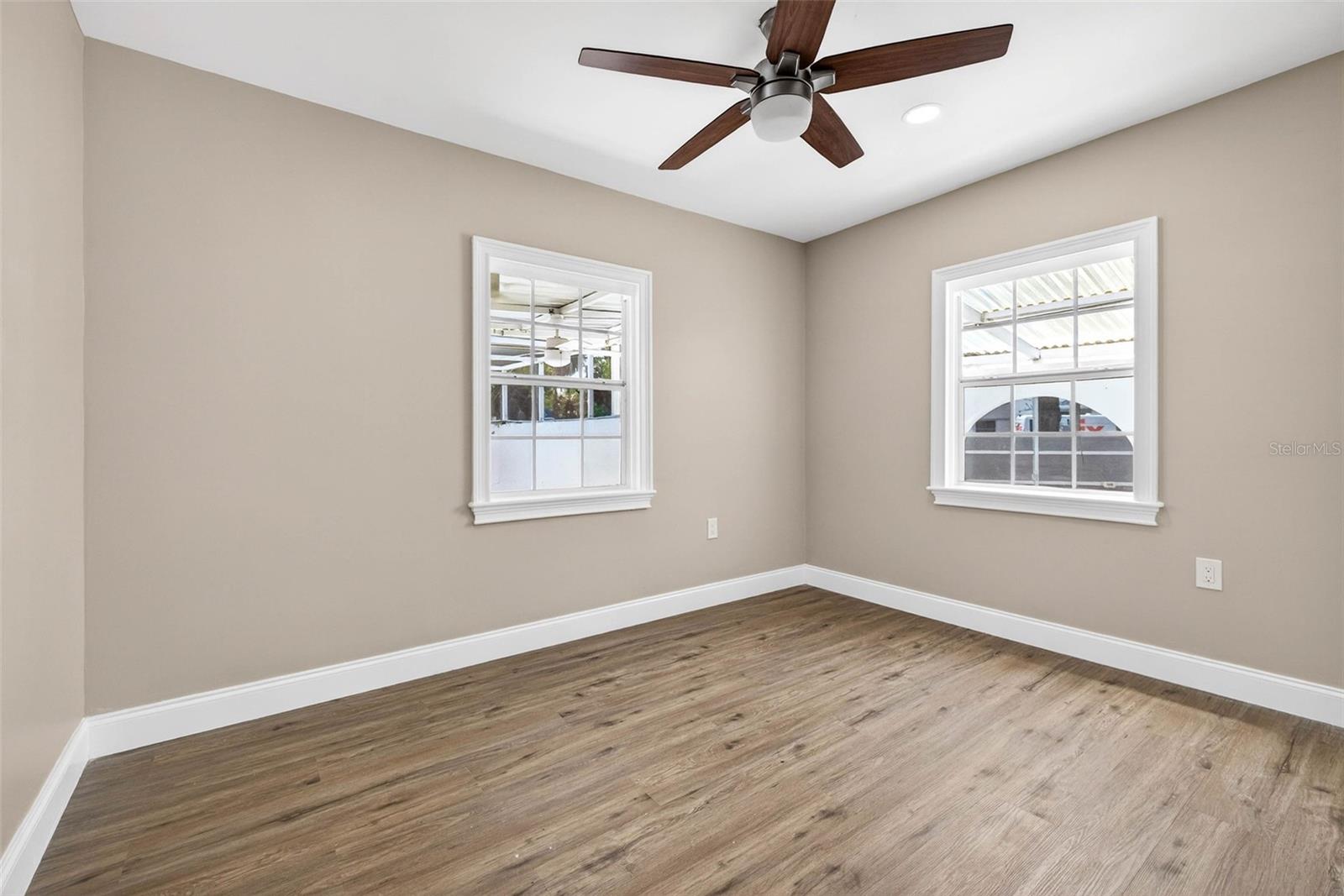 Image 24 of 67 For 3620 Tampa Circle