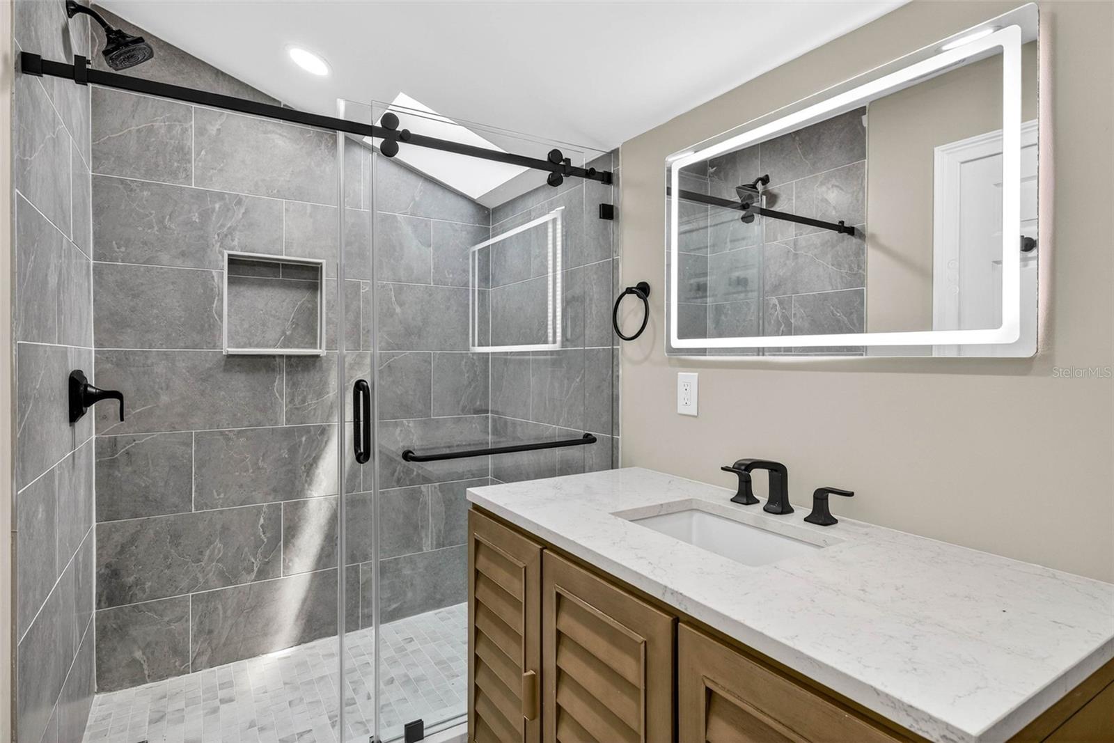 Image 35 of 67 For 3620 Tampa Circle