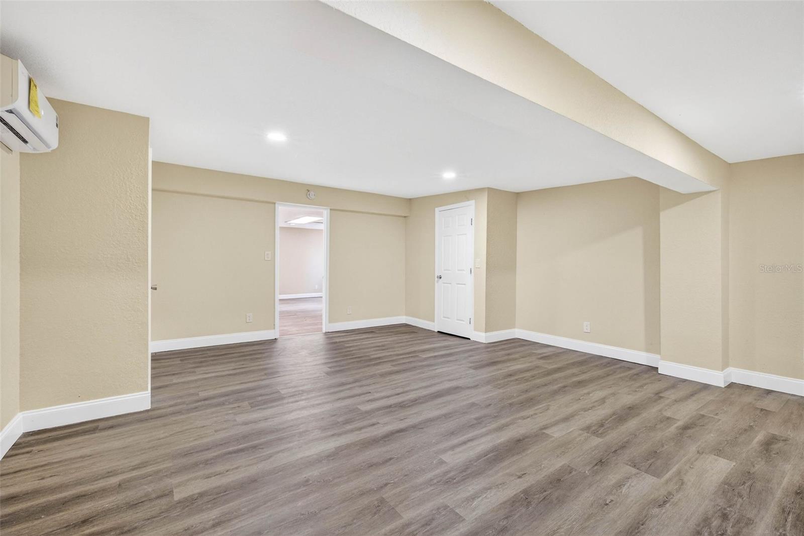 Image 56 of 67 For 3620 Tampa Circle