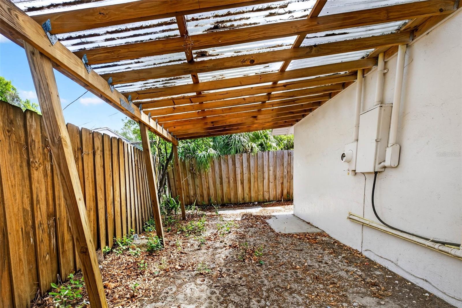 Image 57 of 67 For 3620 Tampa Circle